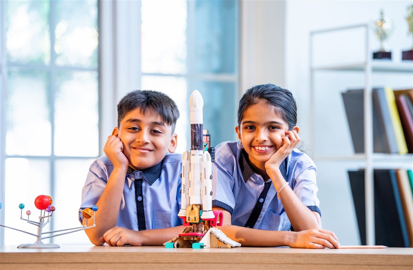 Students with their science project